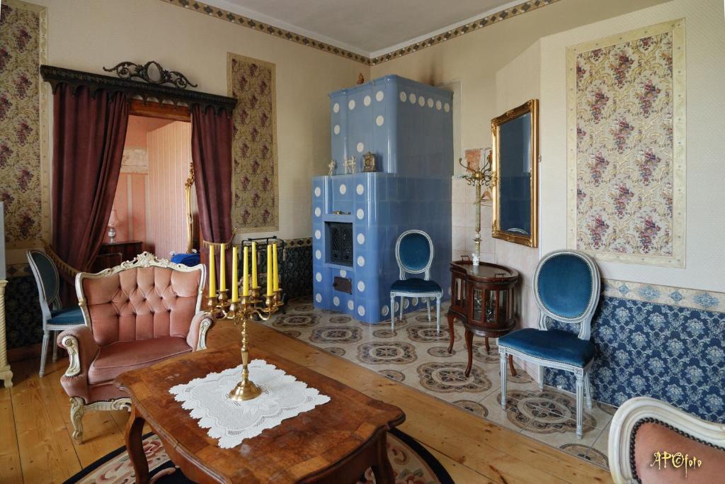 Cantervilla Castle Otepaa Room photo